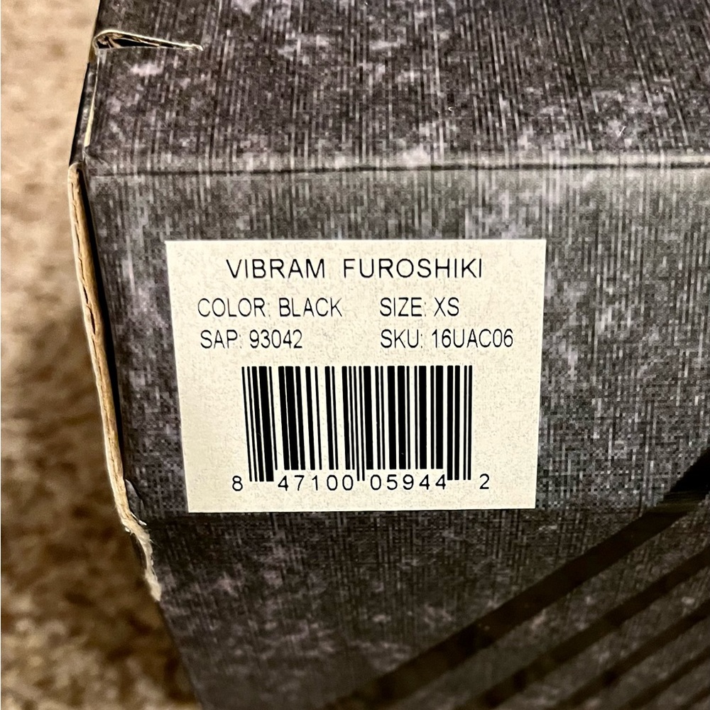 Vibram Black Furoshiki Shoes - Picture 5 of 6
